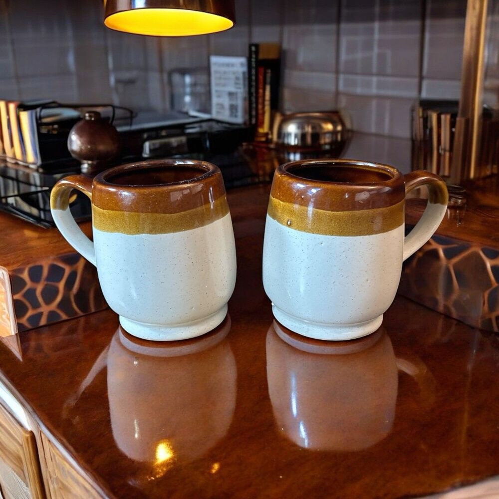 Vintage Ceramic Stoneware Coffee Mugs Made In Taiwan Lot of 2 Brown and White - Picture 1 of 11